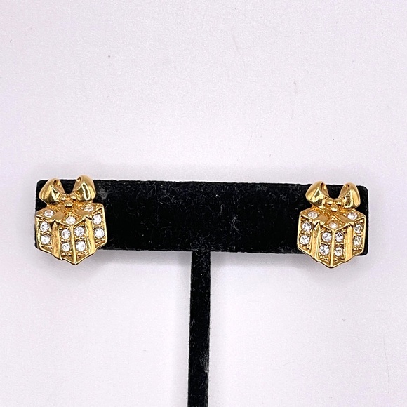 Vintage Avon Signed Gold Tone Rhinestone Present Pierced Post Earrings - Picture 1 of 8